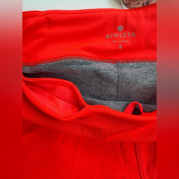 NWT Athleta Women's Ready Set Go 2 in 1 4” Athletic Shirts Womens Small - Picture 6 of 9